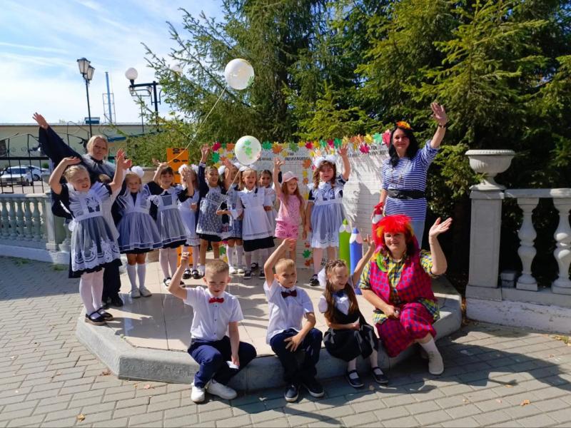 В городском парке проведена игровая программа «Школьная мозаика»